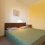 1 Bedroom Awesome Apartment In Sisan *
