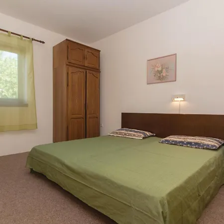 Apartment 1 Bedroom Awesome Apartment In Sisan